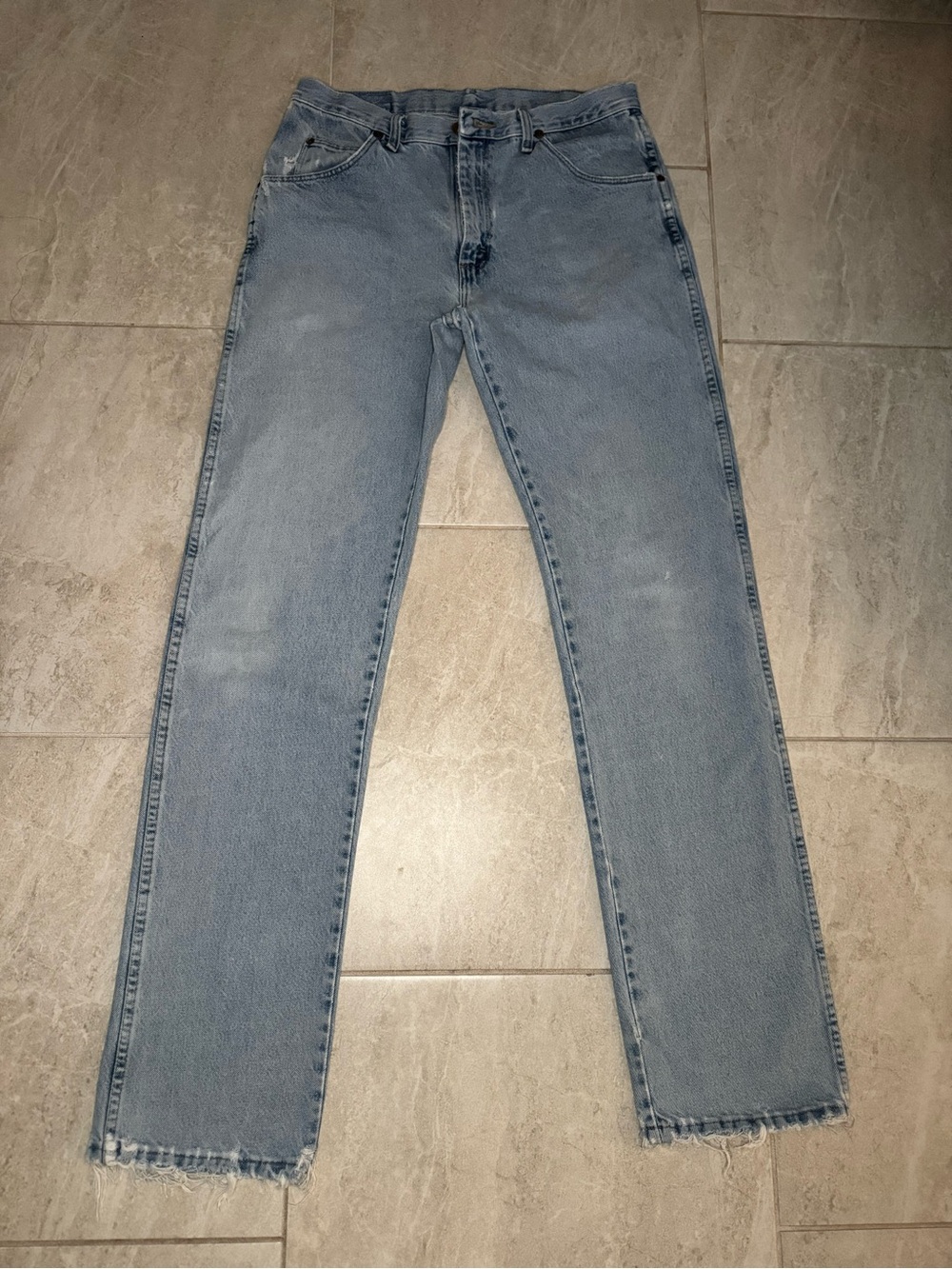 Wrangler Men’s Light Blue Straight Jeans